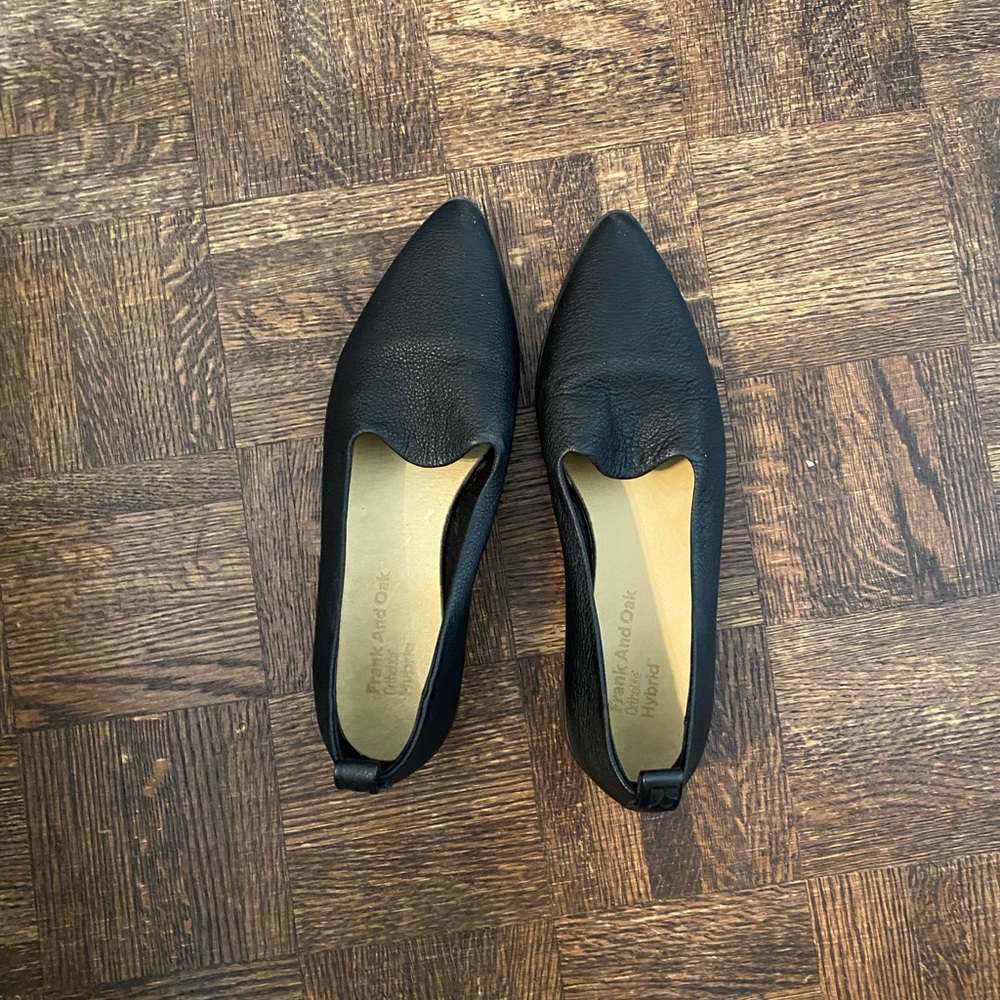 Frank and oak size 8 pointed toe flats